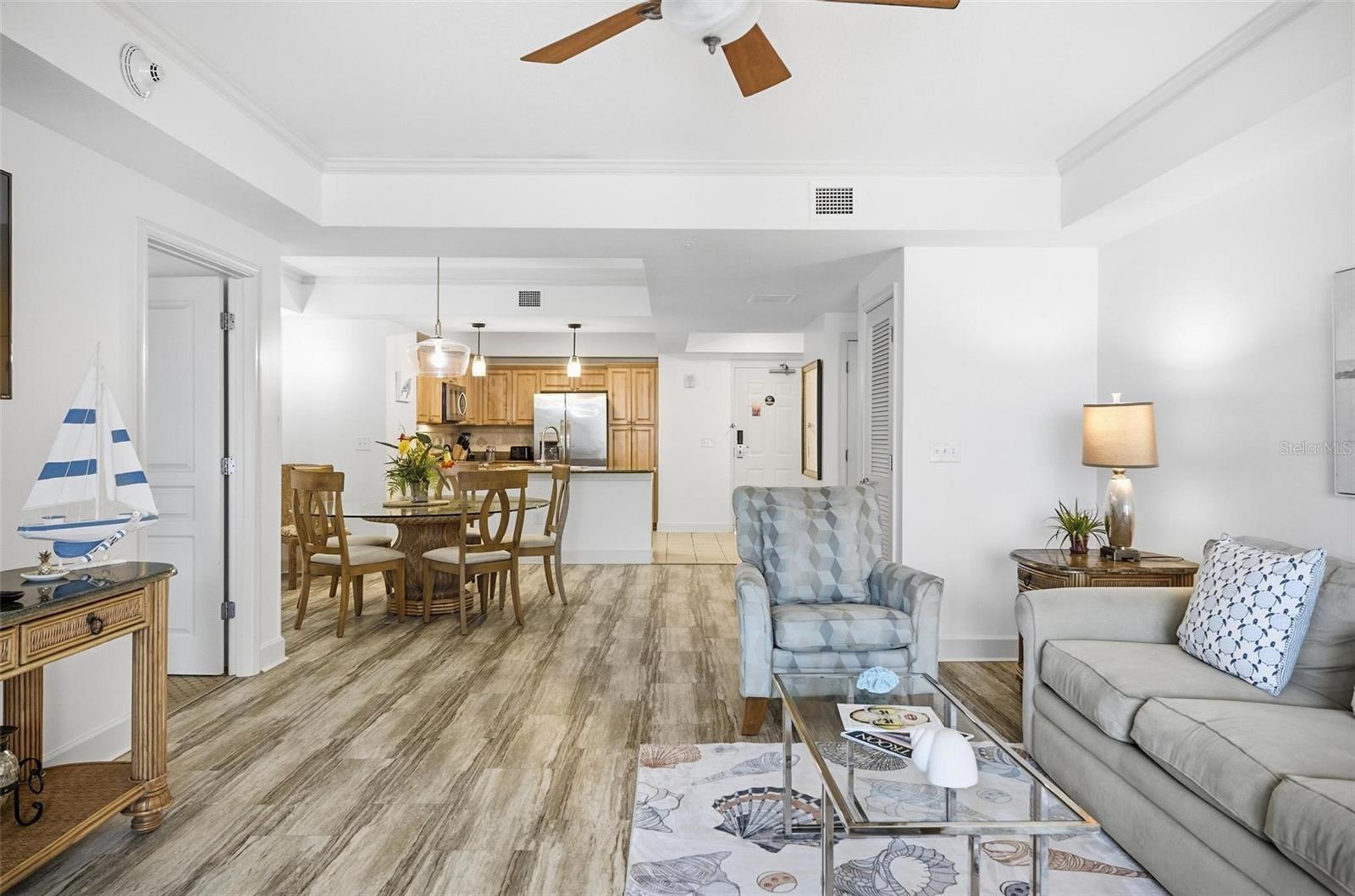 Image 15 of 76 For 200 Ocean Crest Drive 707