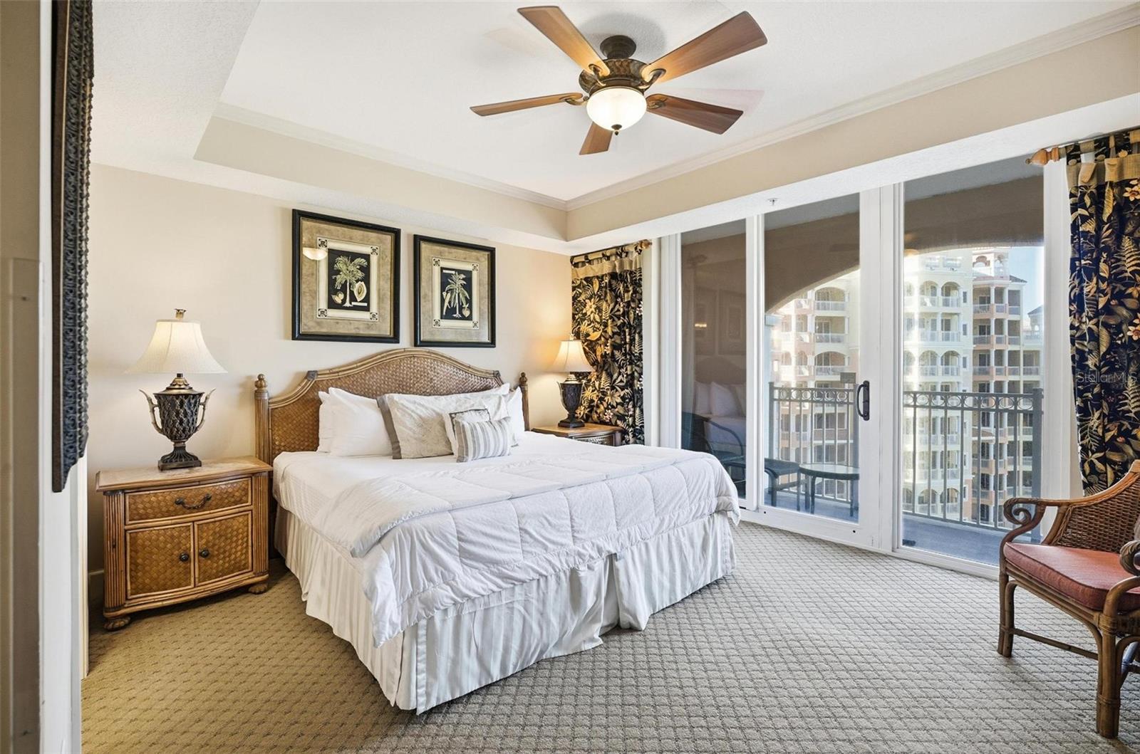 Image 35 of 76 For 200 Ocean Crest Drive 707