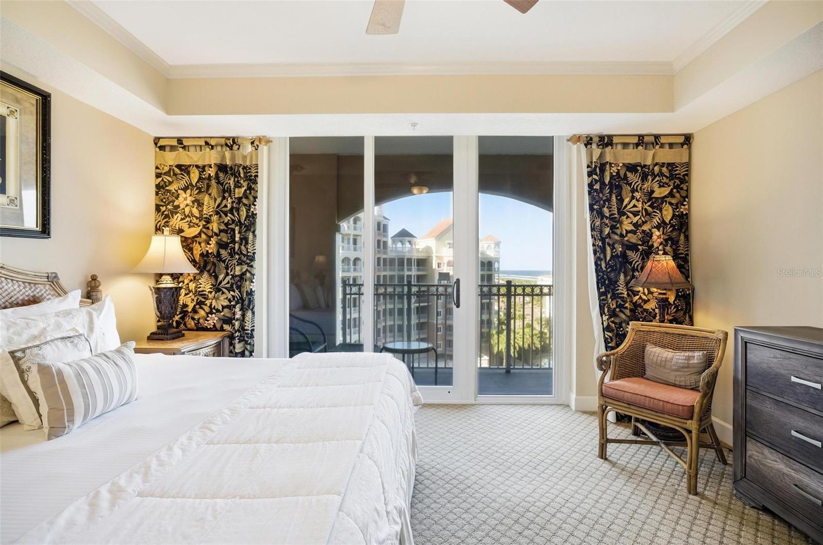 Image 36 of 76 For 200 Ocean Crest Drive 707