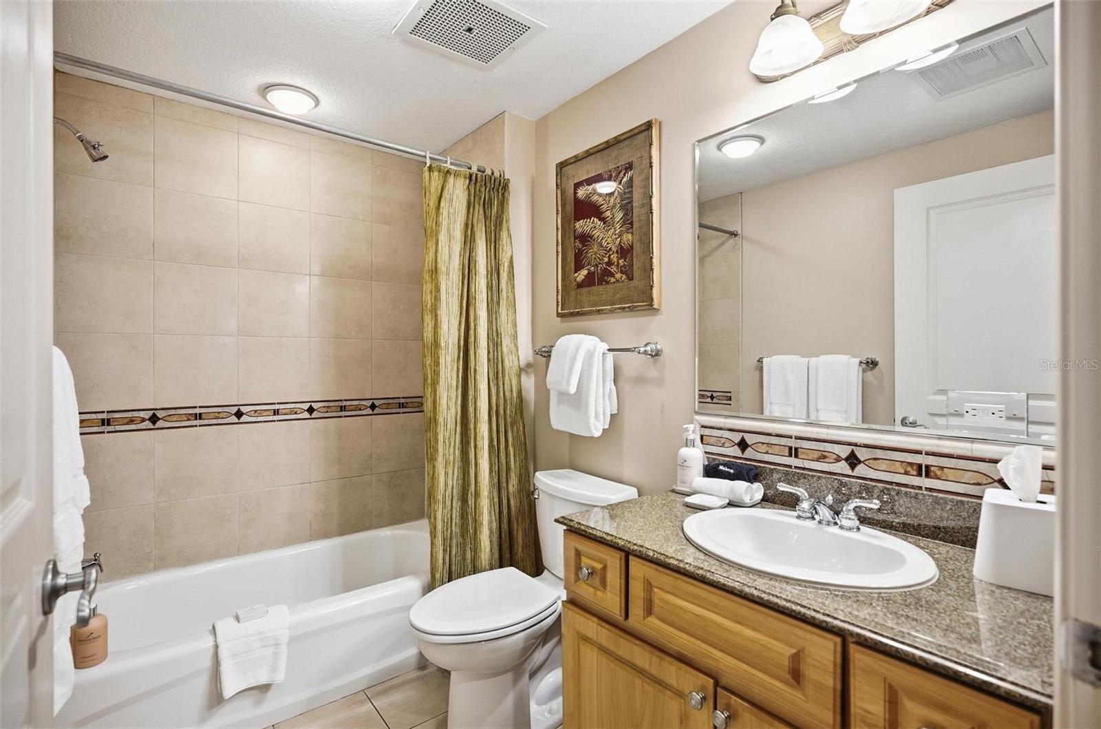 Image 47 of 76 For 200 Ocean Crest Drive 707