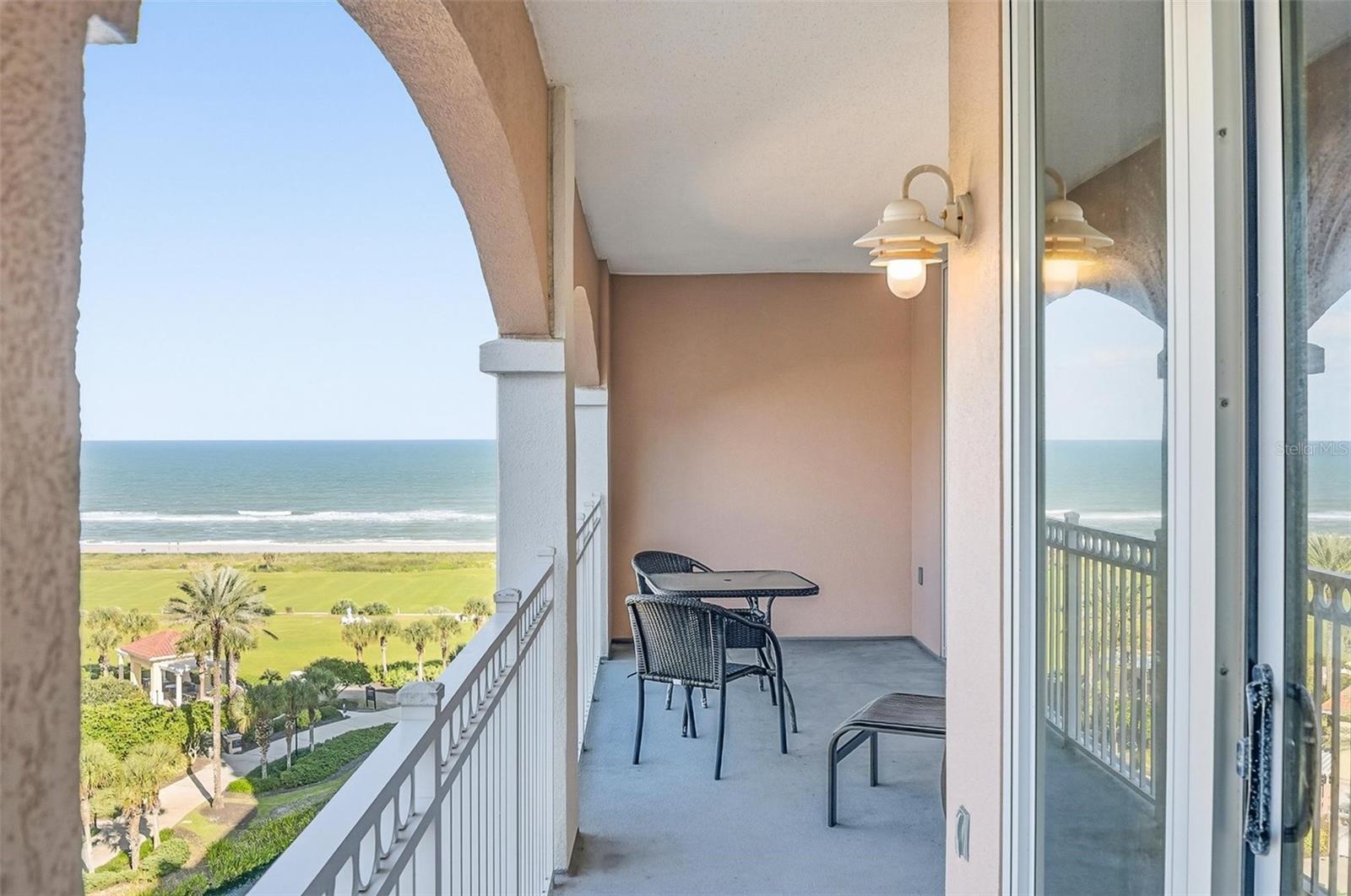 Image 7 of 76 For 200 Ocean Crest Drive 707