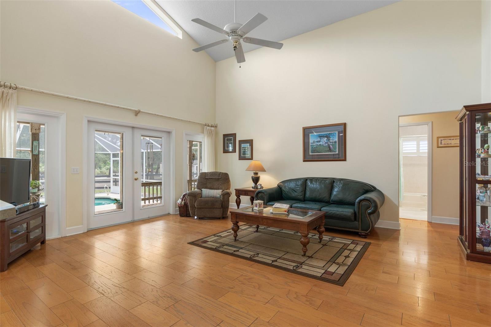 Image 16 of 61 For 5011 John Anderson Highway