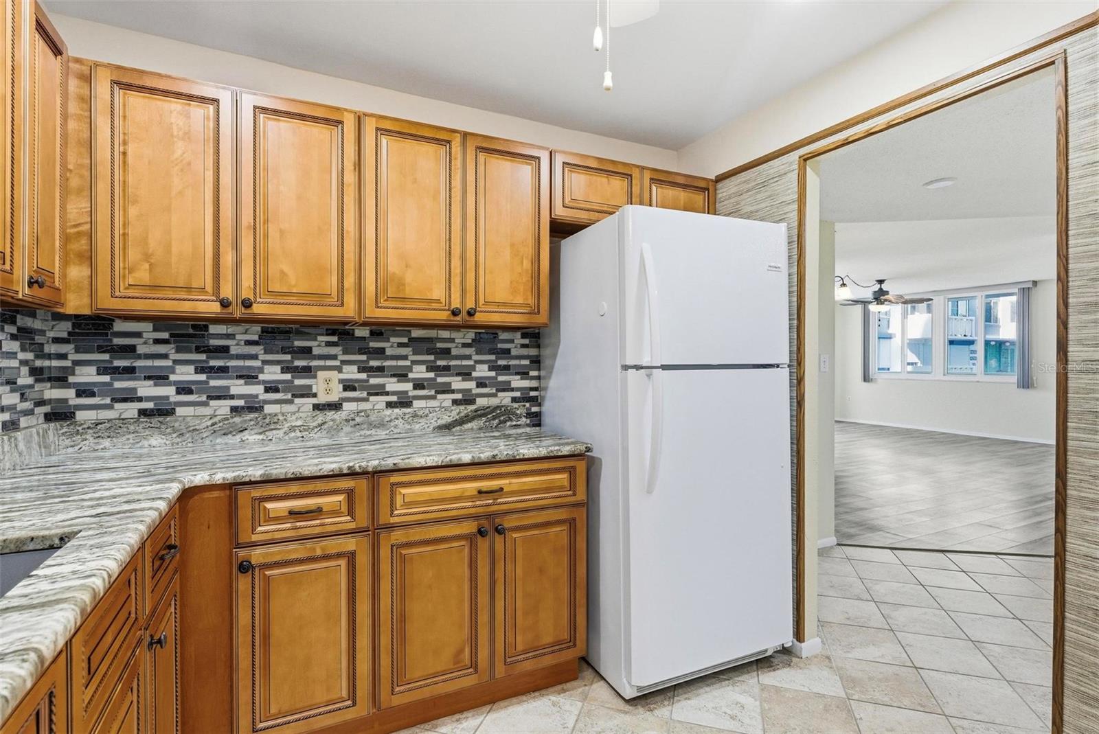 Image 7 of 62 For 925 Halifax Avenue 103