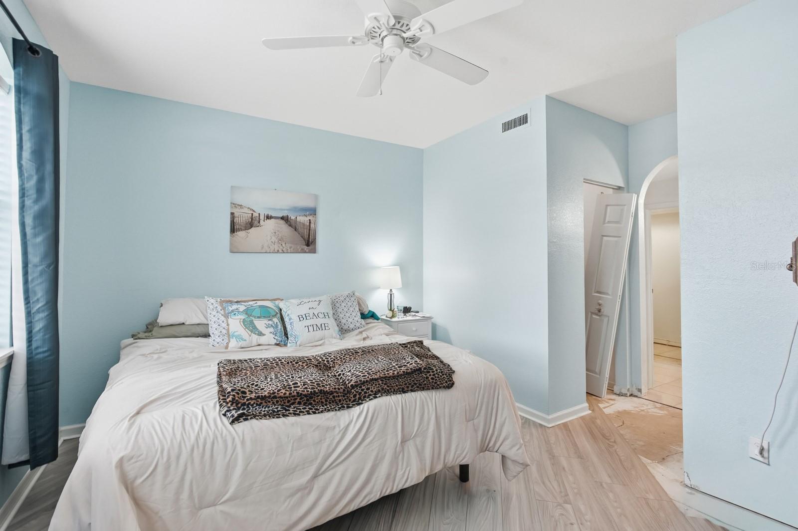 Image 33 of 45 For 1810 Vista Cove Road