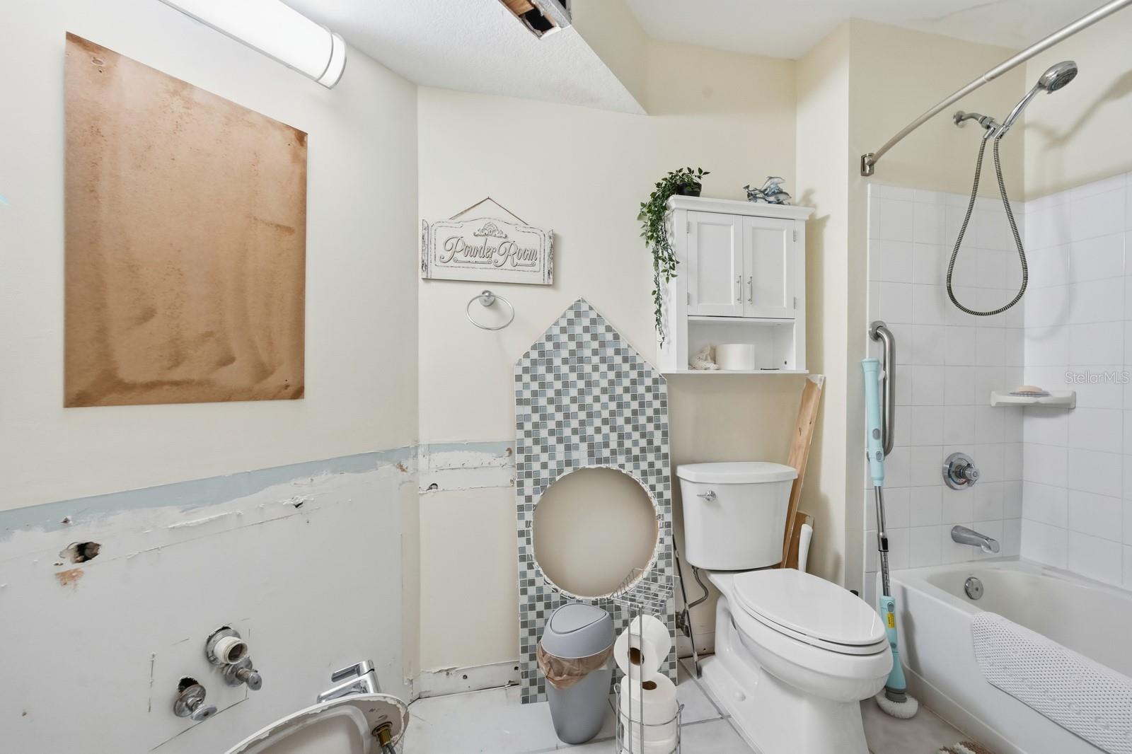 Image 42 of 45 For 1810 Vista Cove Road