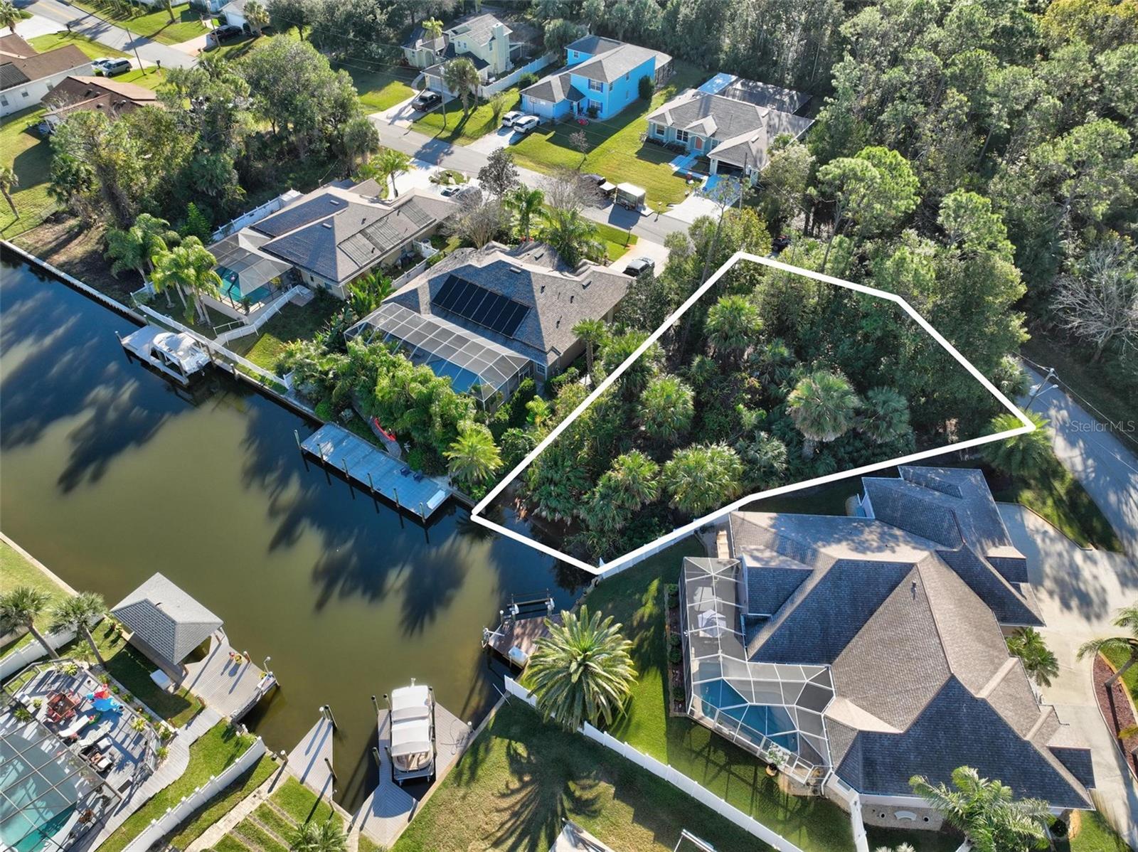 Image 10 of 25 For 27 Colechester Lane