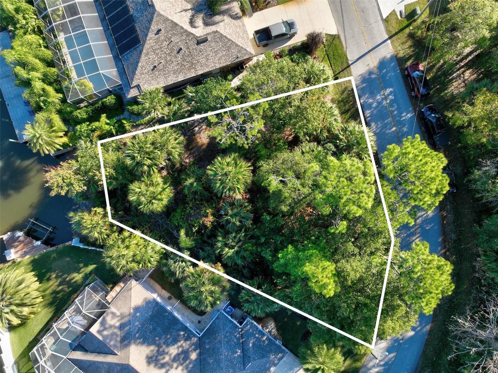 Image 19 of 25 For 27 Colechester Lane