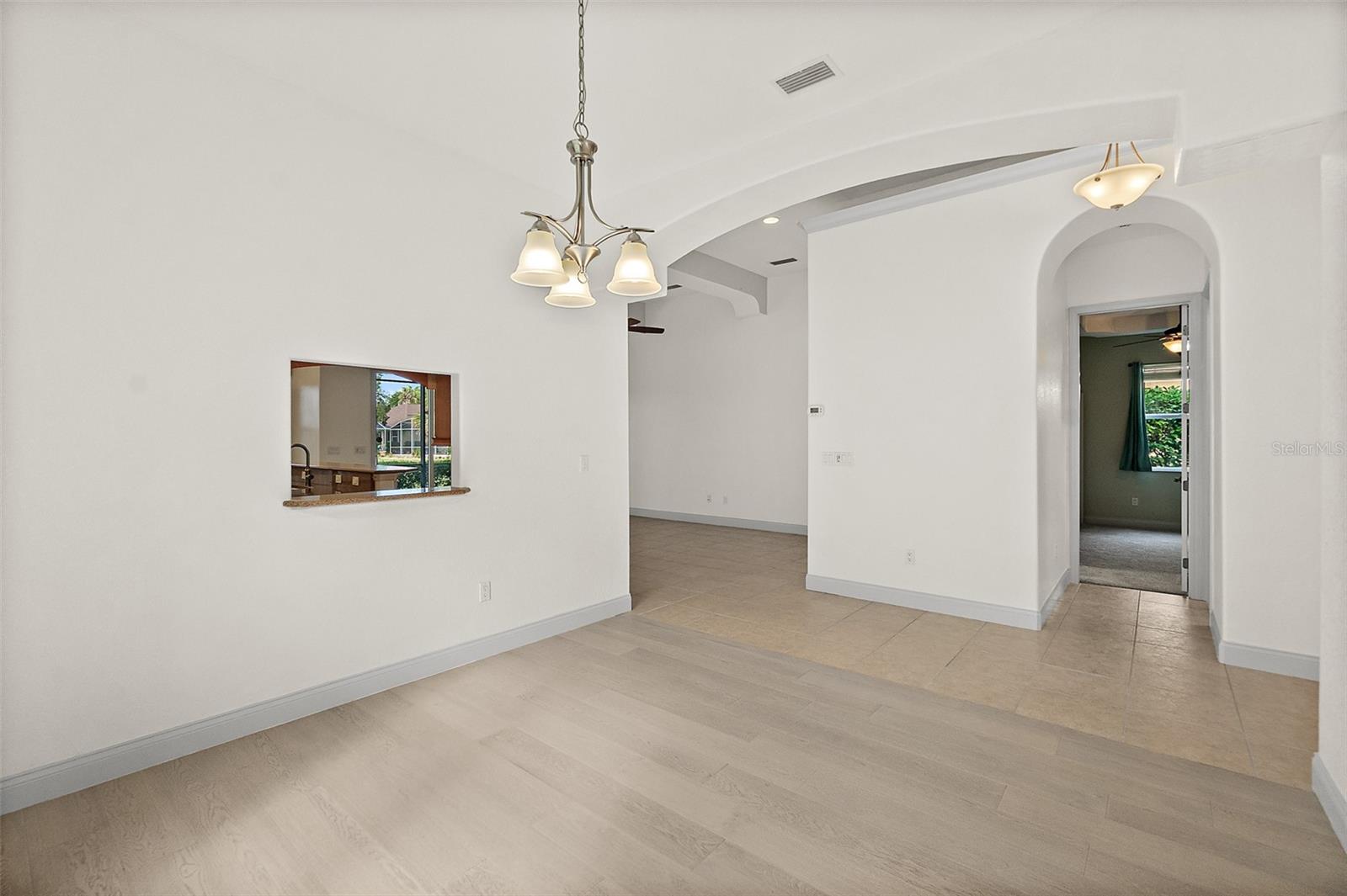 Image 25 of 51 For 79 Southlake Drive