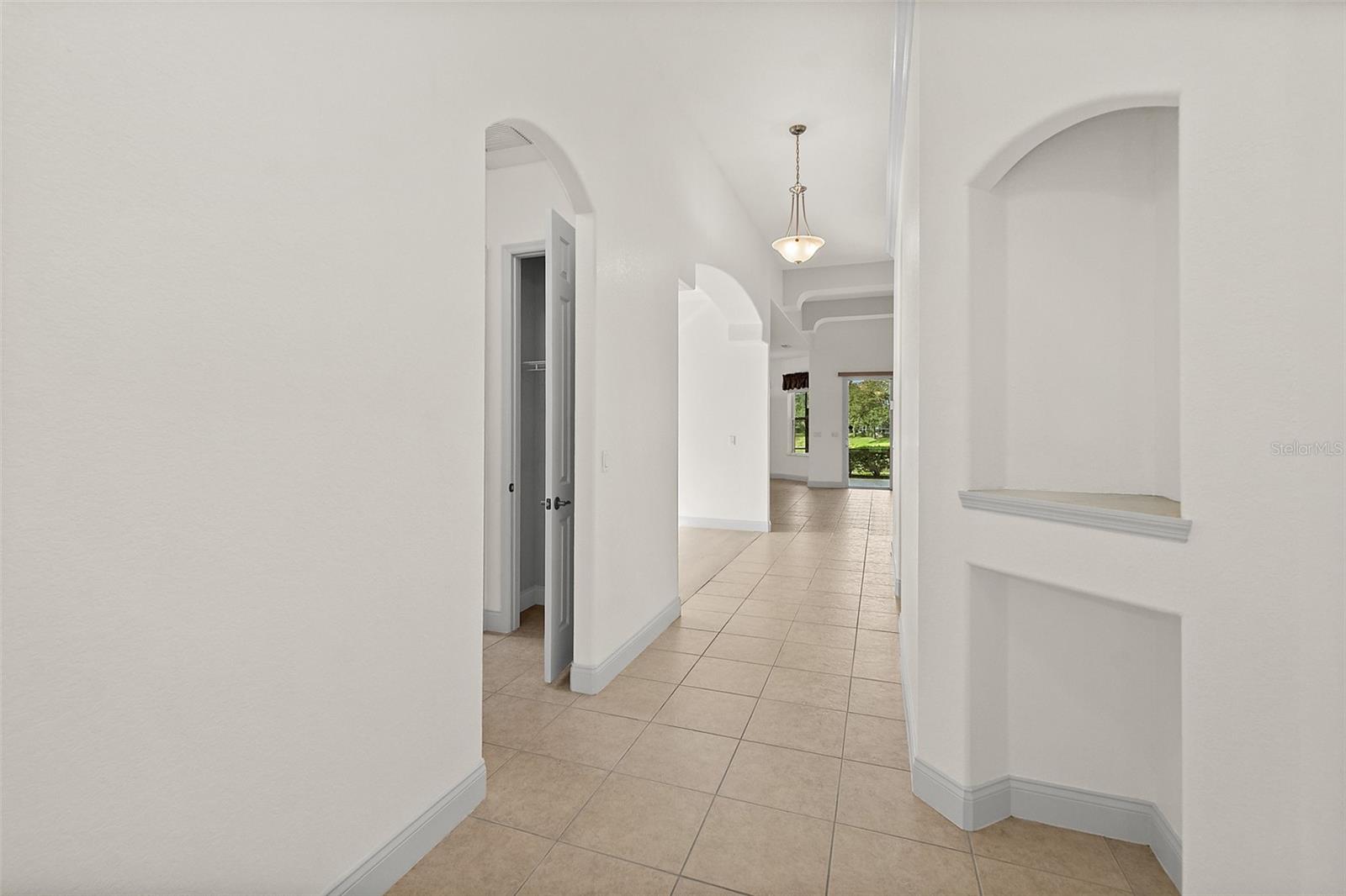 Image 27 of 51 For 79 Southlake Drive