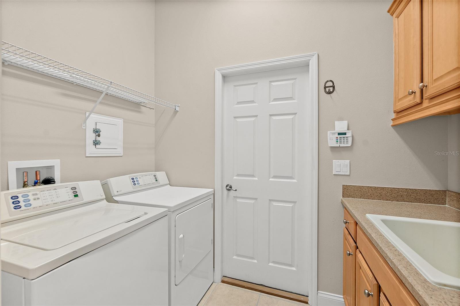 Image 31 of 51 For 79 Southlake Drive