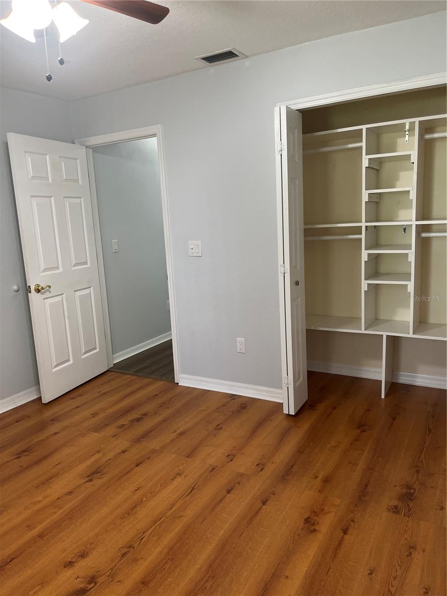 Image 14 of 41 For 12 Prairie Lane