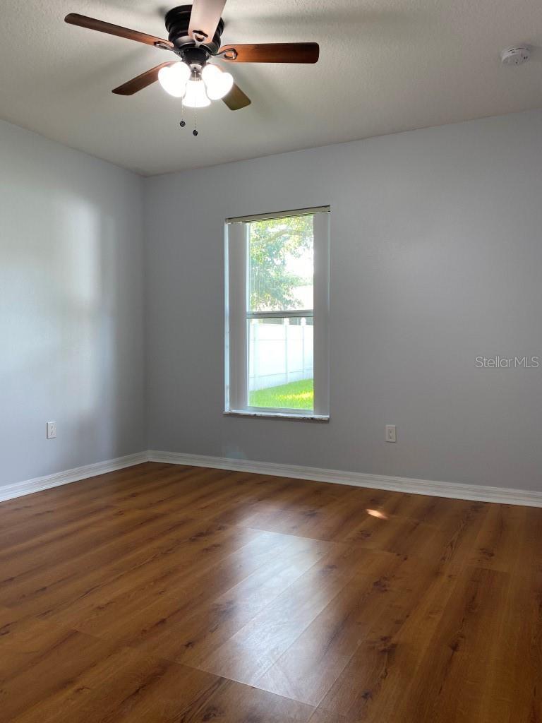 Image 18 of 41 For 12 Prairie Lane