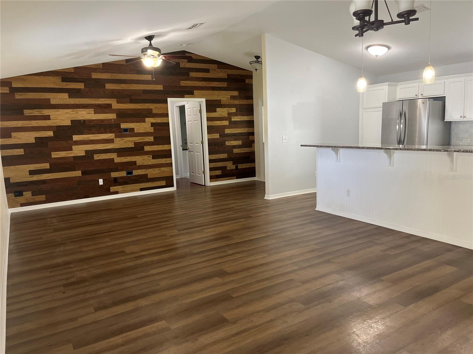 Image 6 of 41 For 12 Prairie Lane