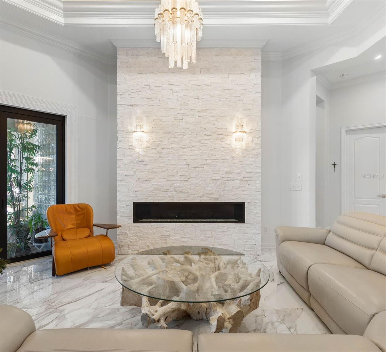 Image 13 of 79 For 146 Island Estates Parkway