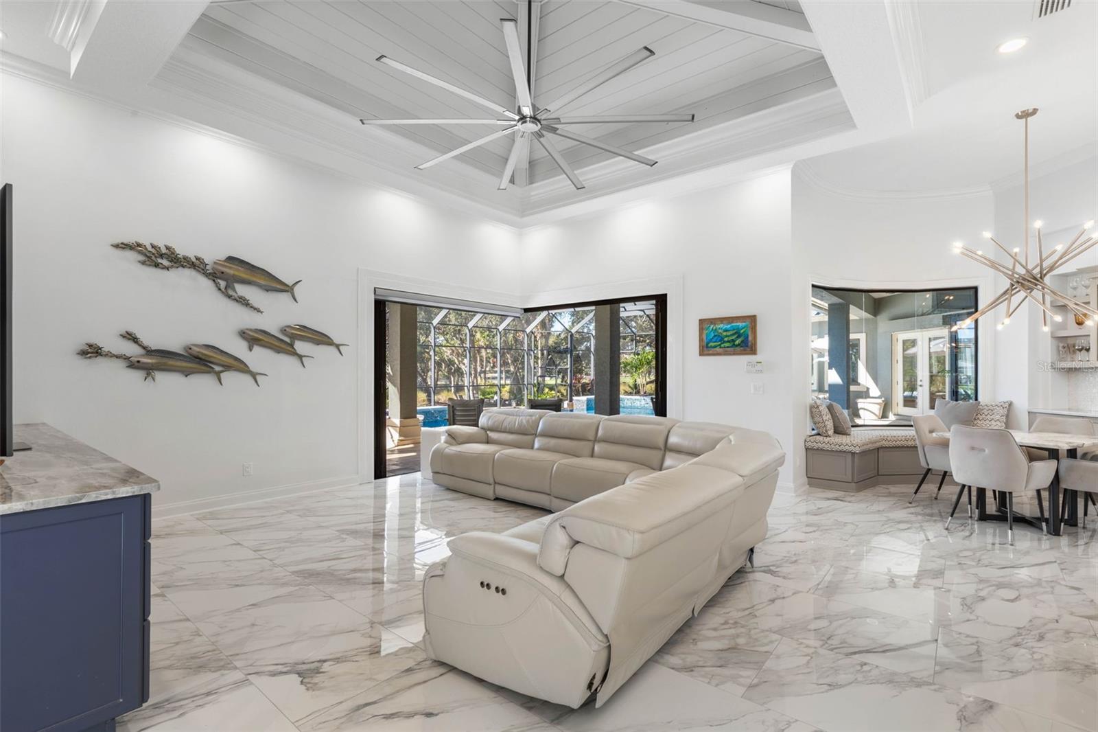 Image 14 of 79 For 146 Island Estates Parkway