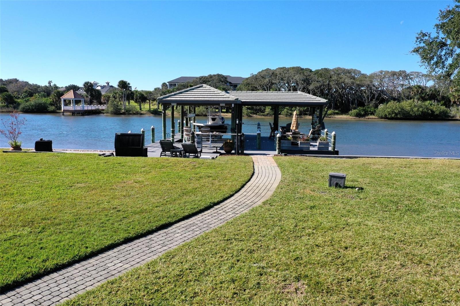 Image 31 of 79 For 146 Island Estates Parkway