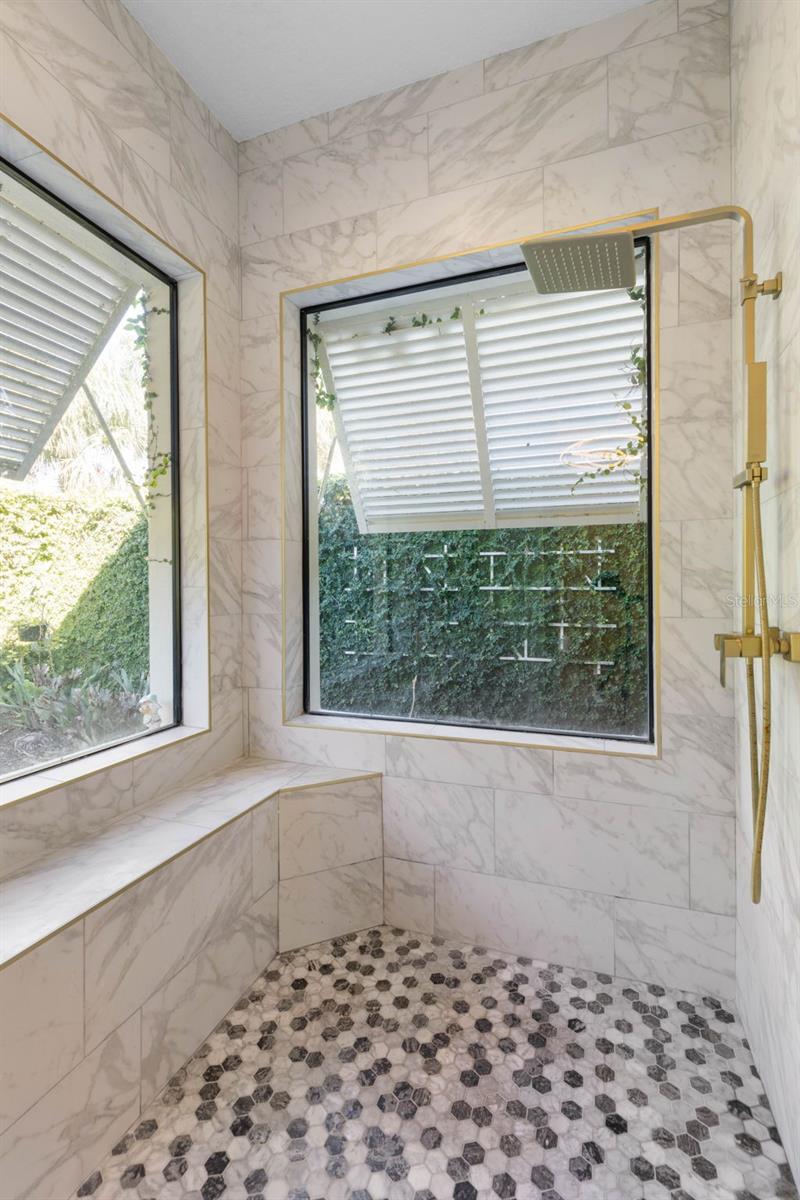 Image 37 of 79 For 146 Island Estates Parkway