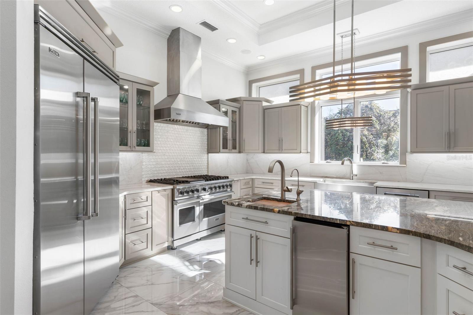 Image 4 of 79 For 146 Island Estates Parkway