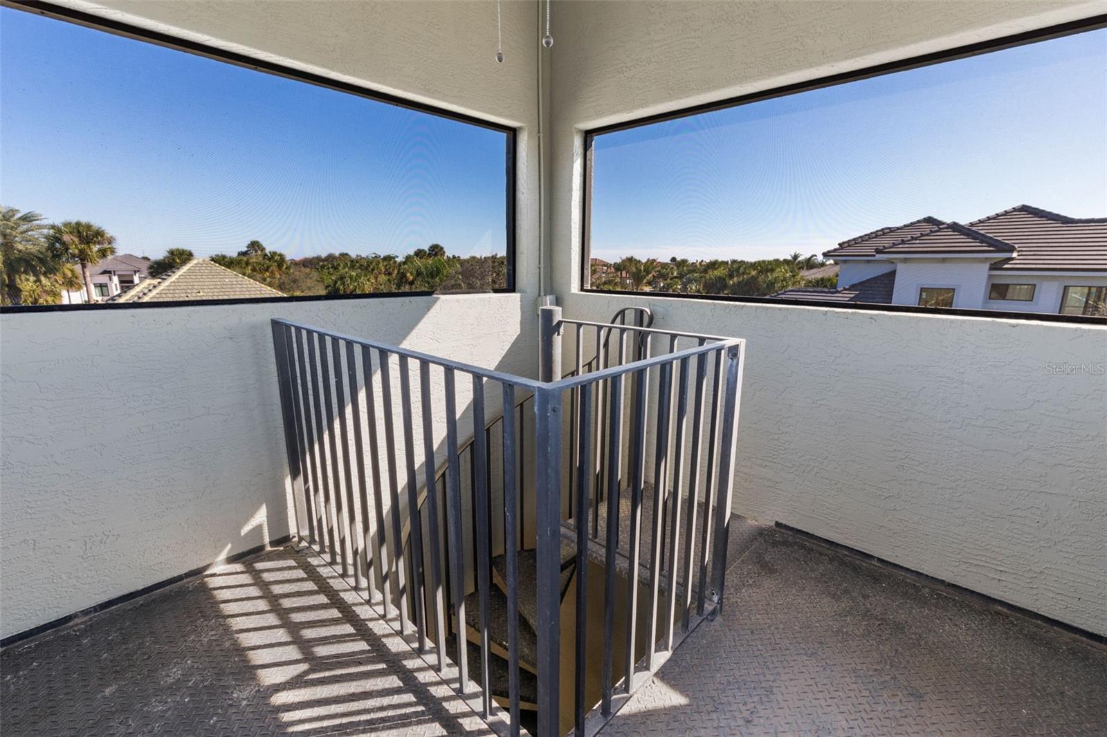 Image 48 of 79 For 146 Island Estates Parkway