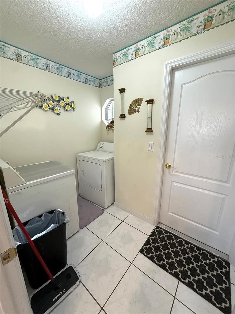 Image 8 of 20 For 4 Fernon Lane