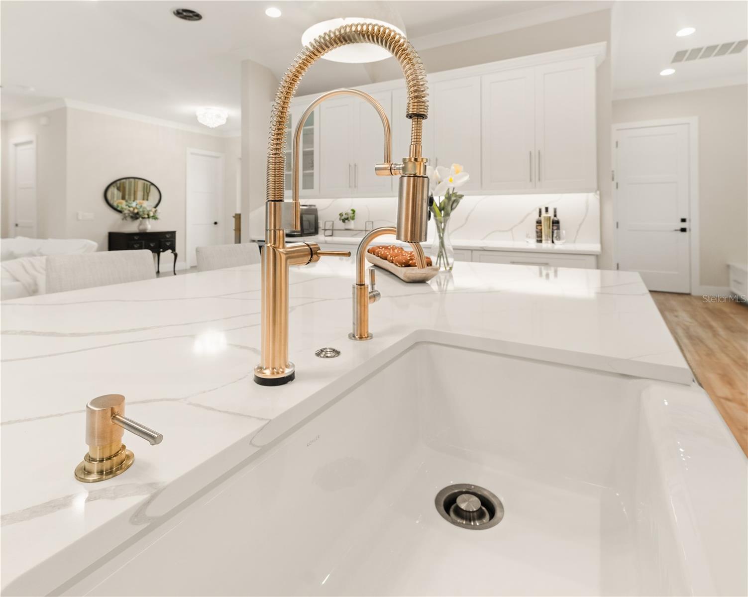 Image 11 of 65 For 2549 Palm Avenue