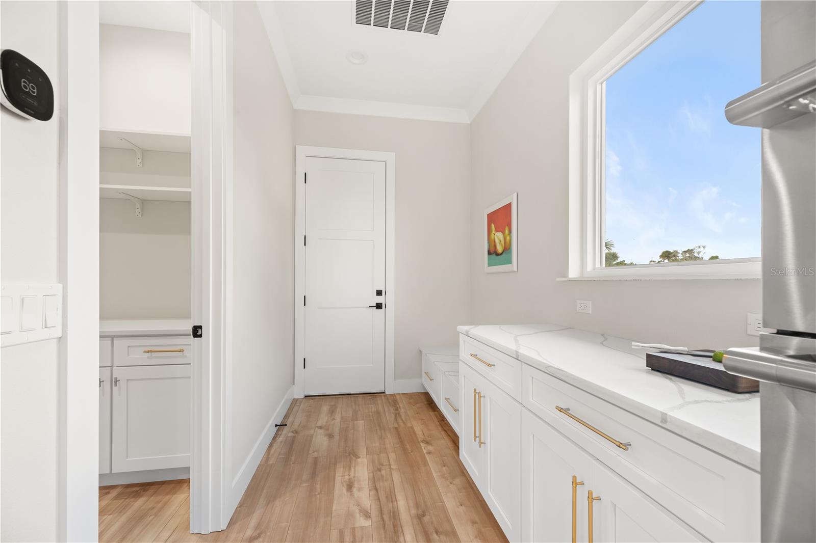 Image 14 of 65 For 2549 Palm Avenue