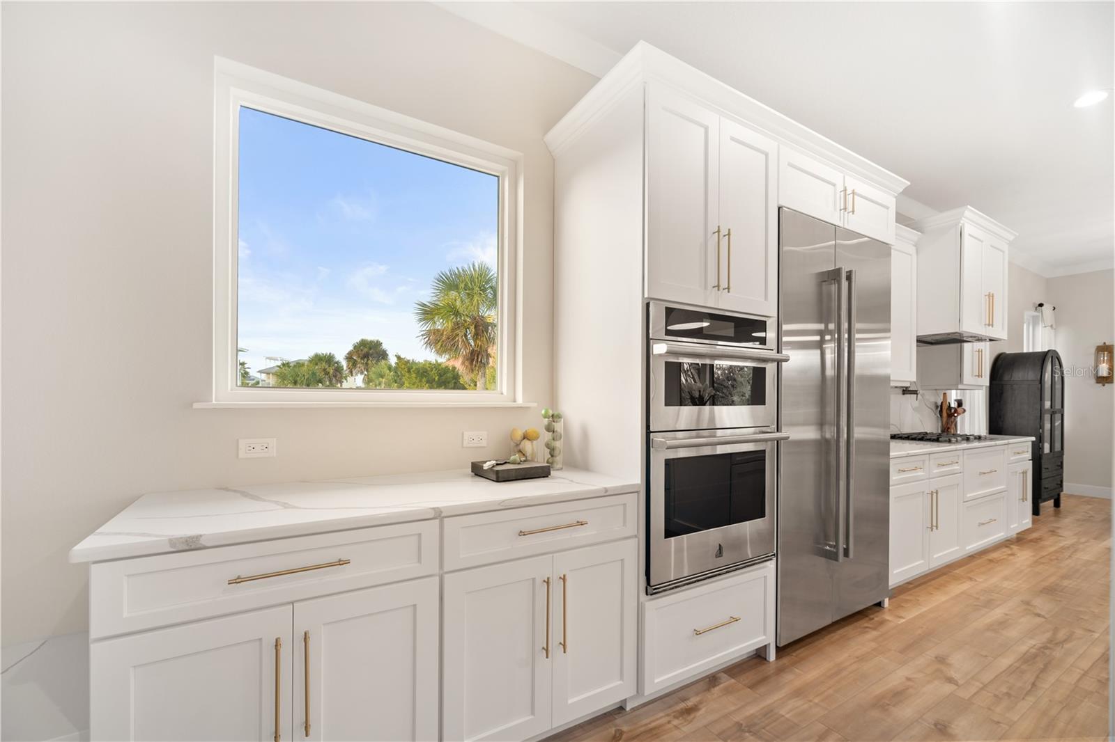 Image 16 of 65 For 2549 Palm Avenue