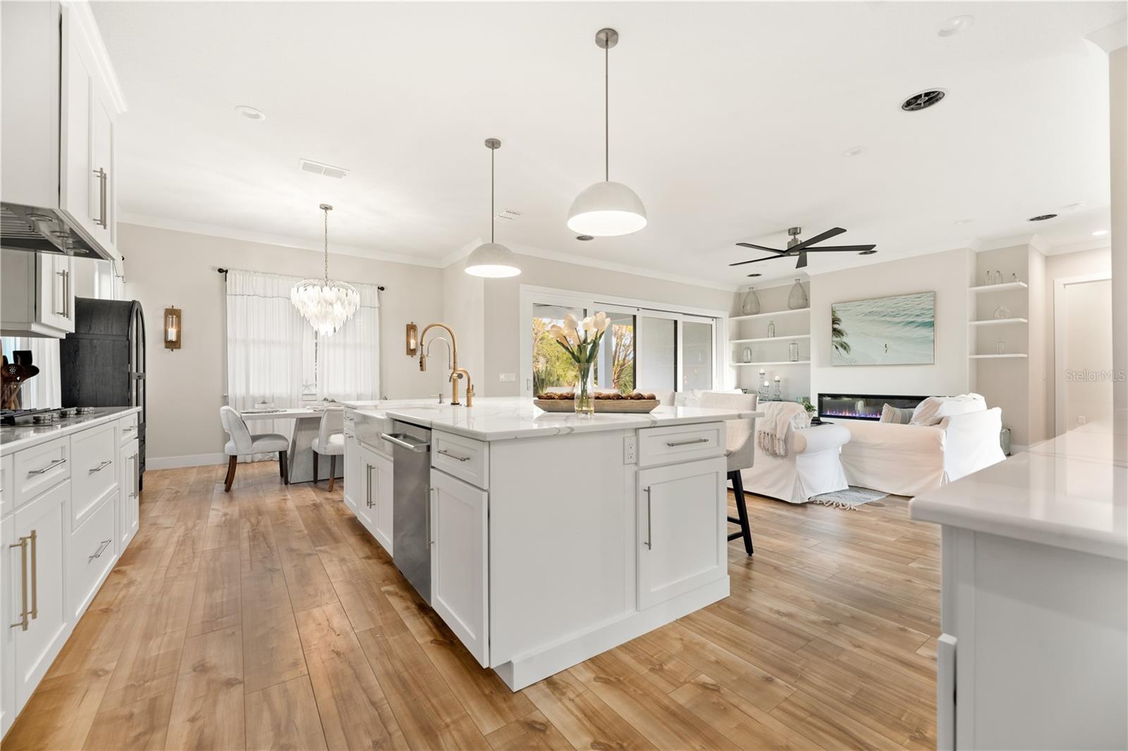 Image 17 of 65 For 2549 Palm Avenue