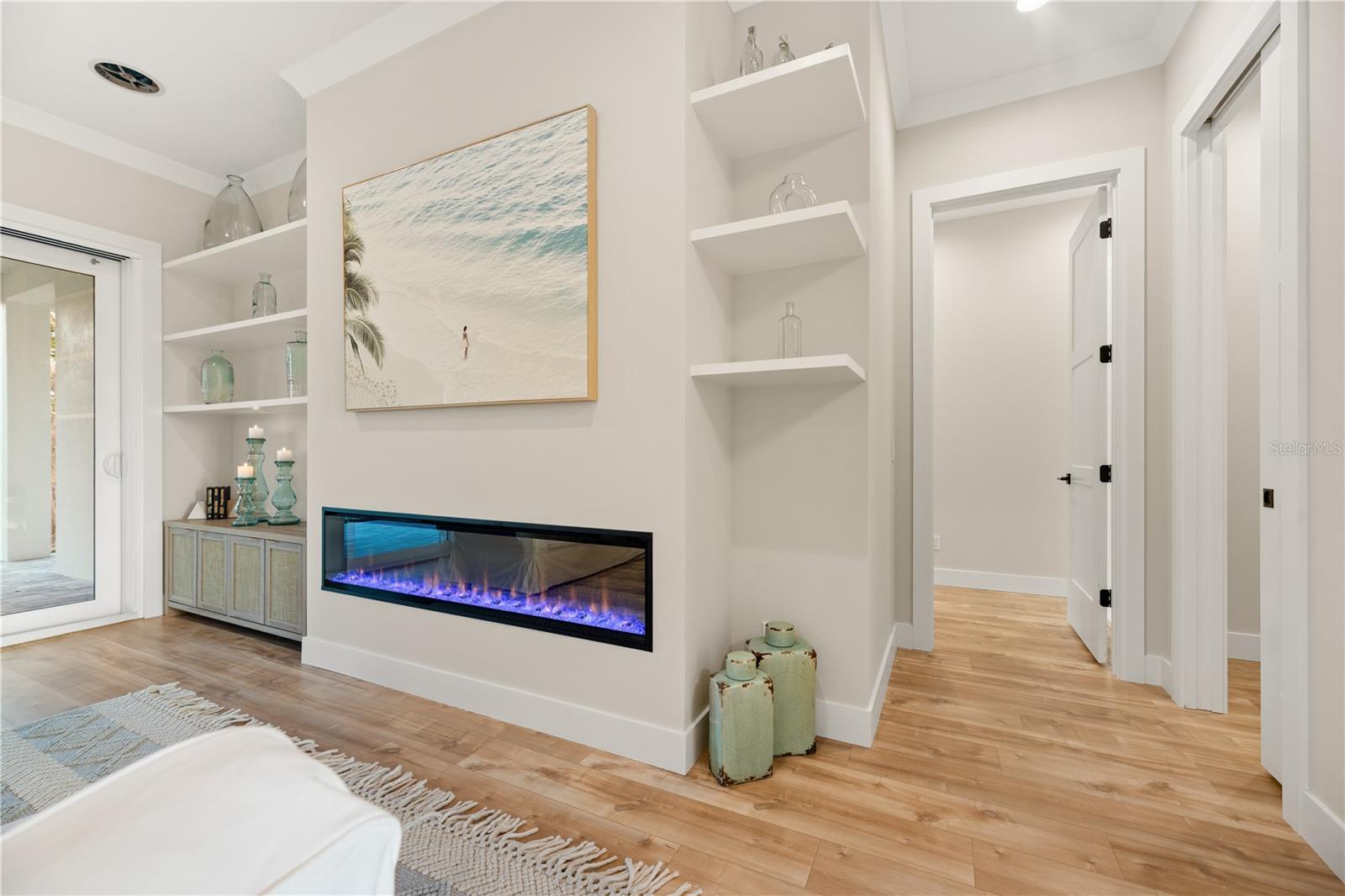 Image 20 of 65 For 2549 Palm Avenue