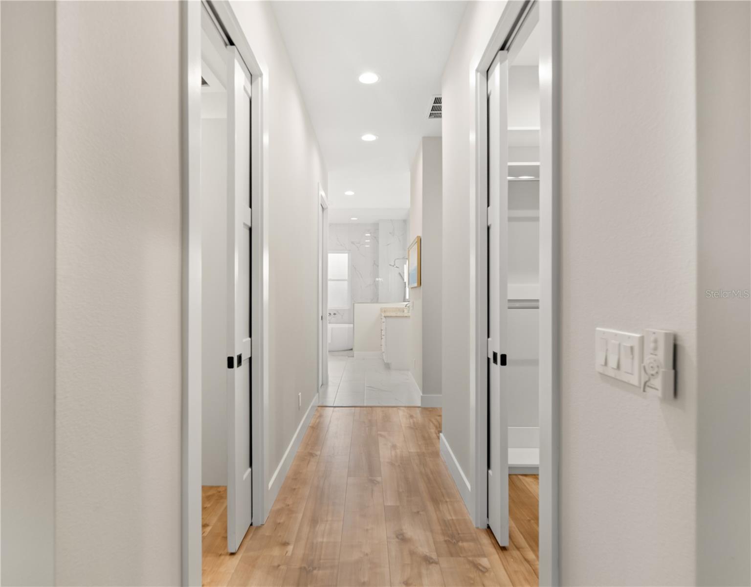 Image 24 of 65 For 2549 Palm Avenue