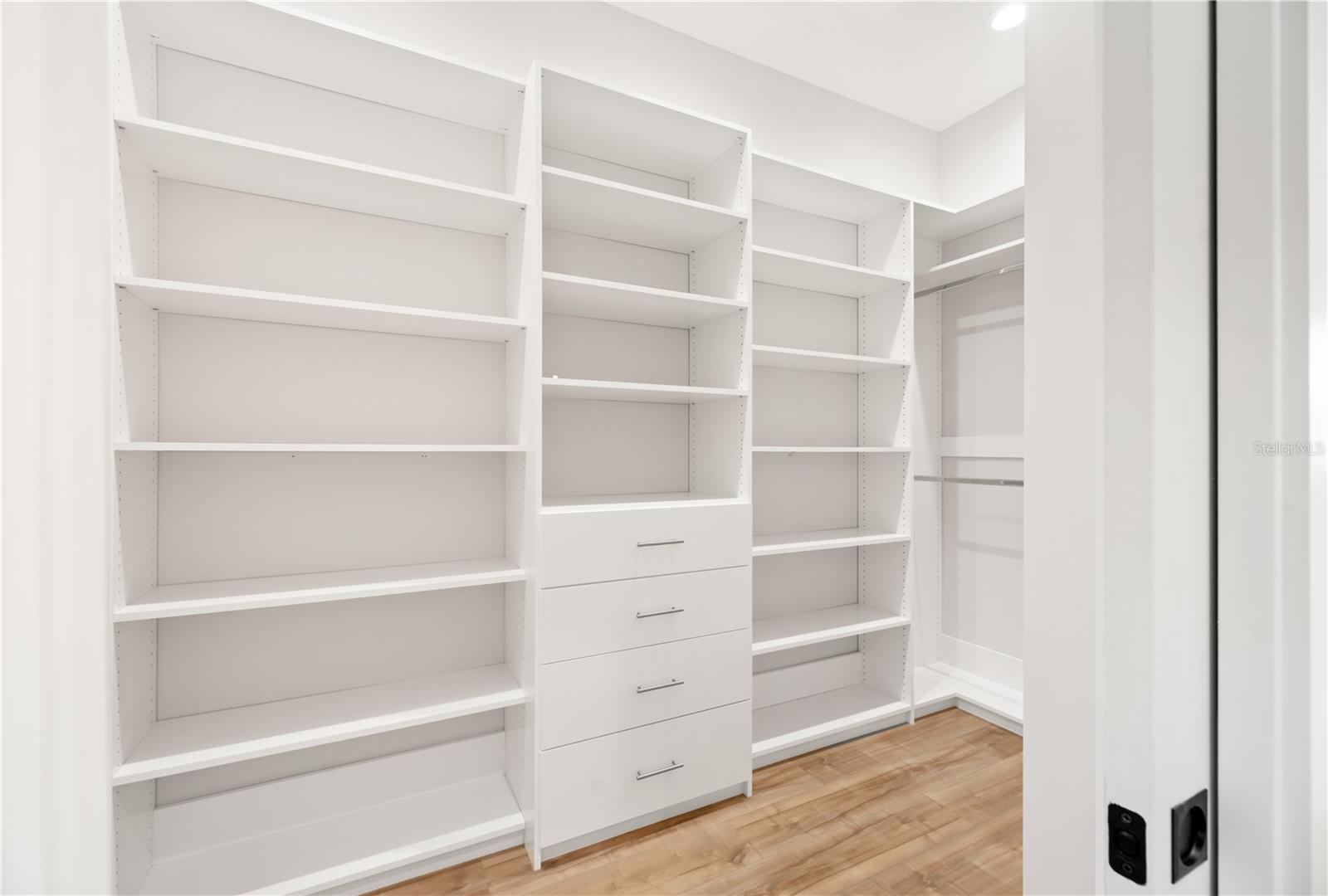 Image 26 of 65 For 2549 Palm Avenue