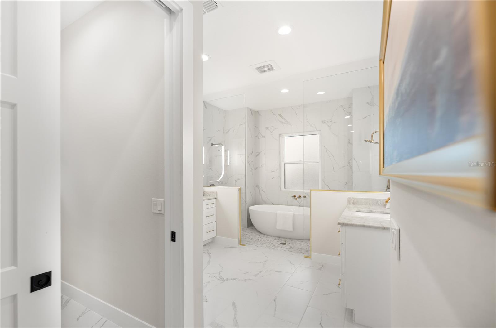 Image 27 of 65 For 2549 Palm Avenue