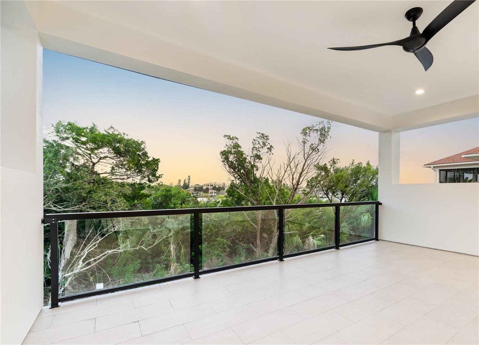 Image 48 of 65 For 2549 Palm Avenue