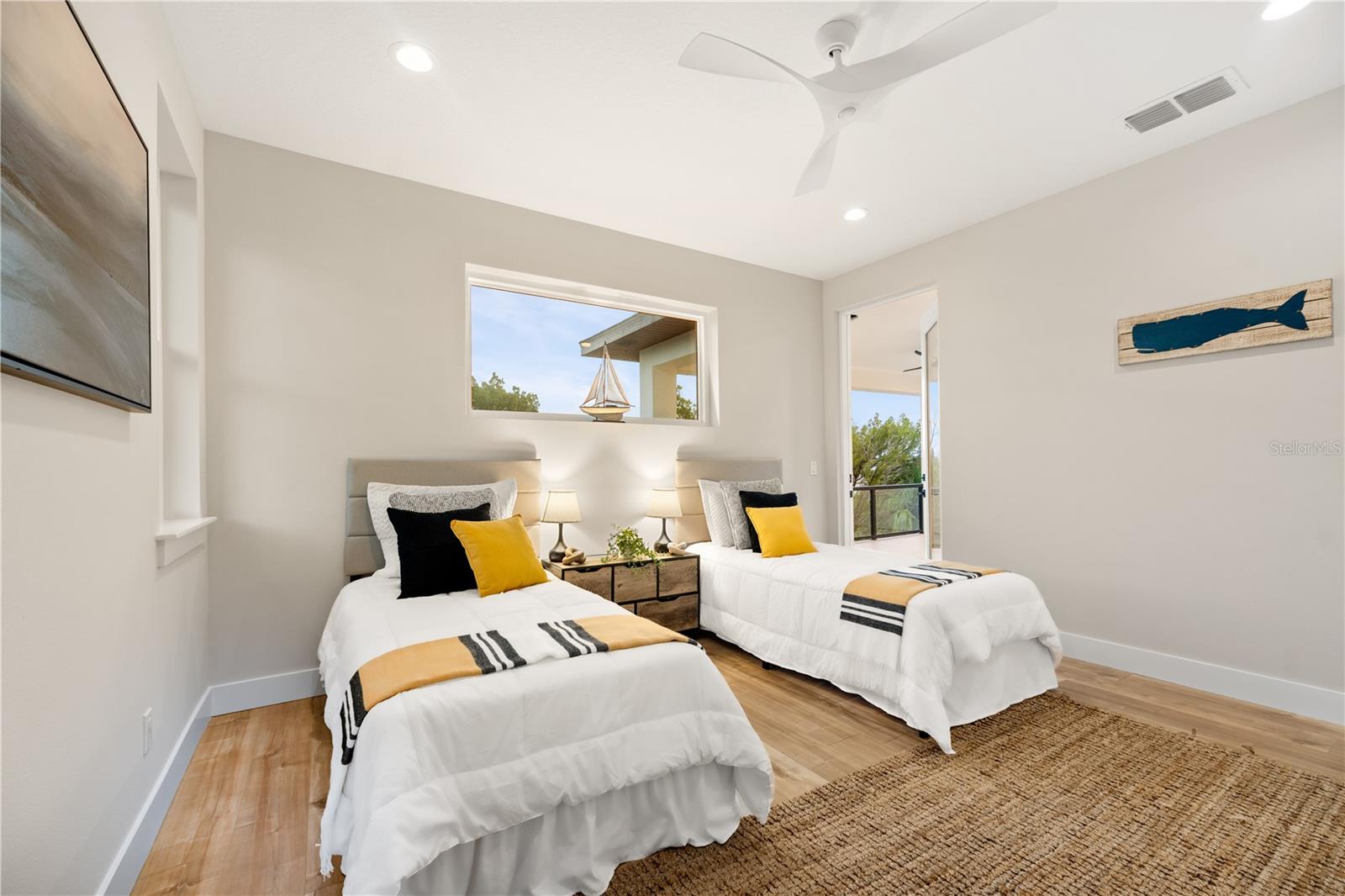 Image 50 of 65 For 2549 Palm Avenue