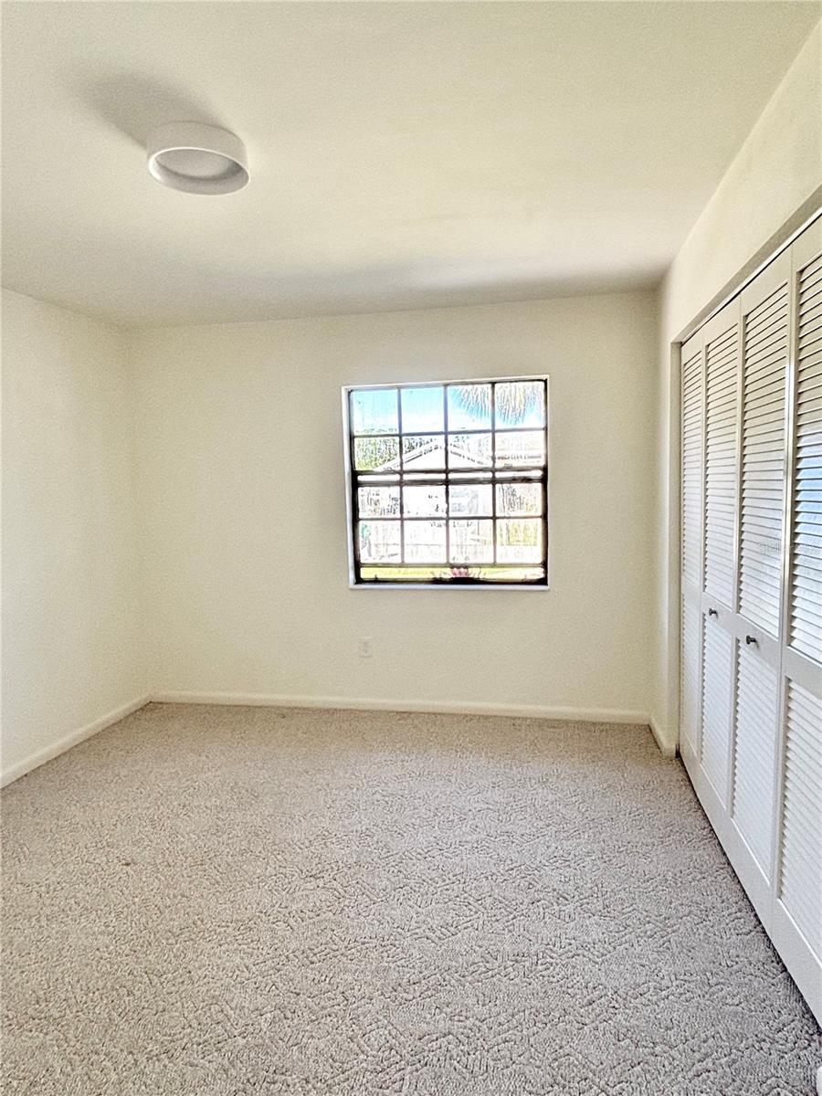 Image 13 of 32 For 17 Fenwick Lane