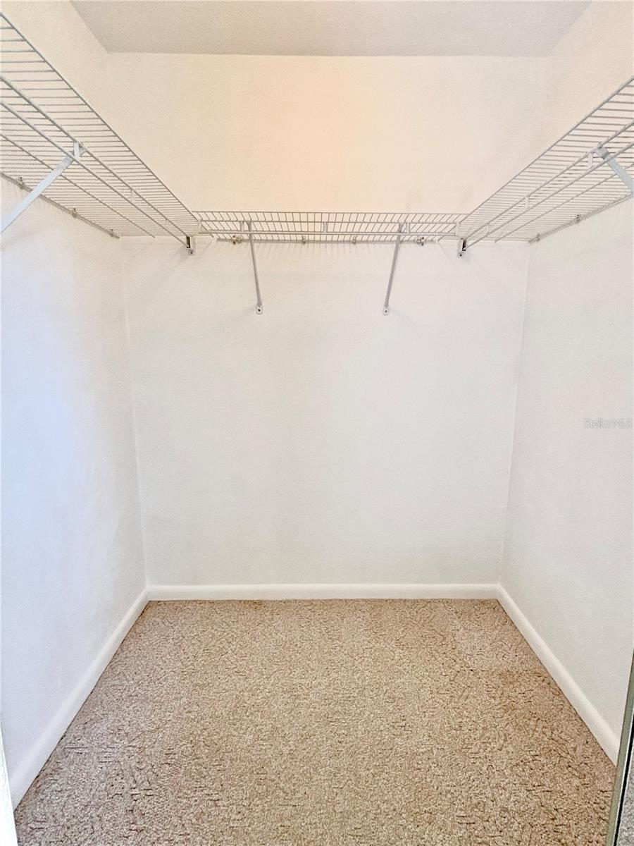 Image 23 of 32 For 17 Fenwick Lane