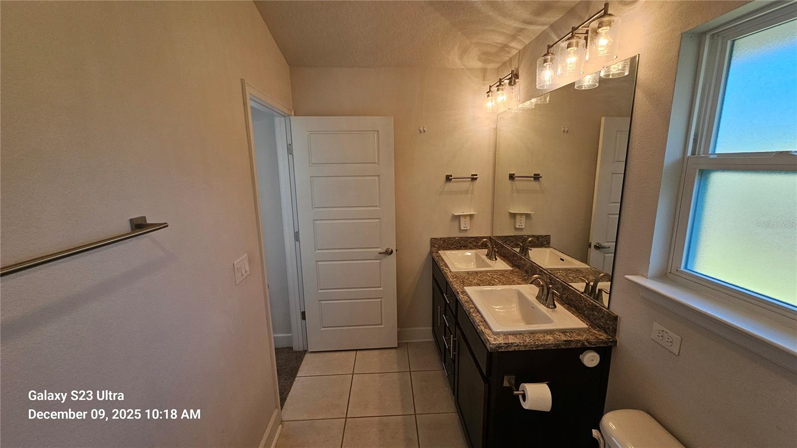 Image 10 of 19 For 11 Birchtree Way