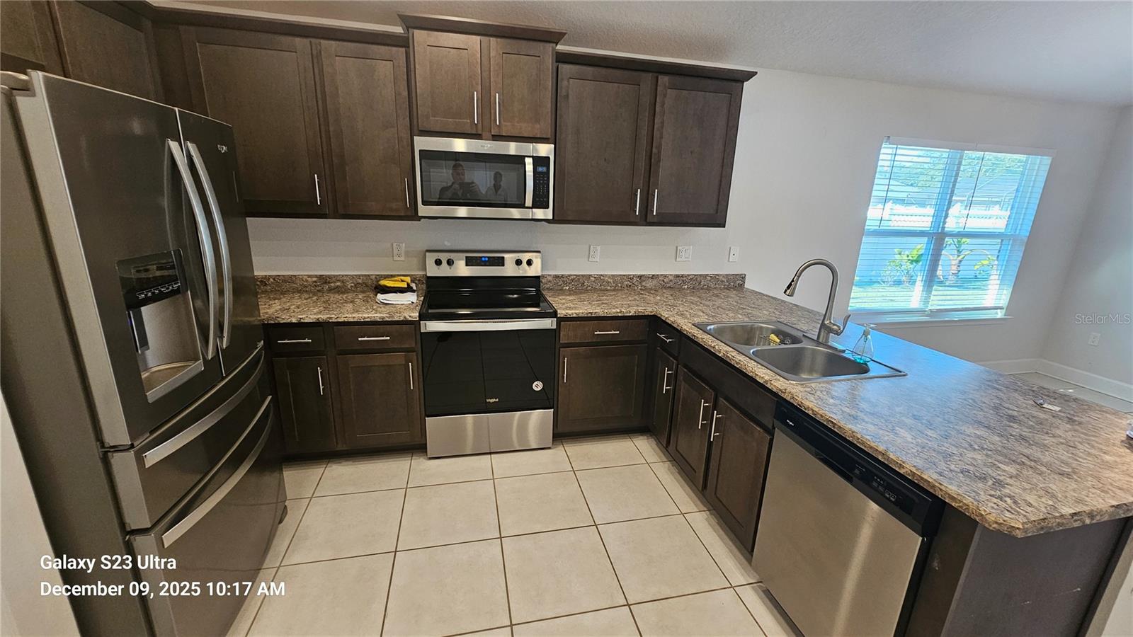 Image 6 of 19 For 11 Birchtree Way