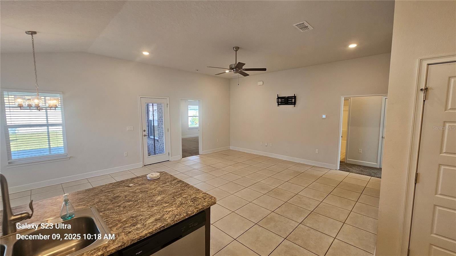 Image 8 of 19 For 11 Birchtree Way