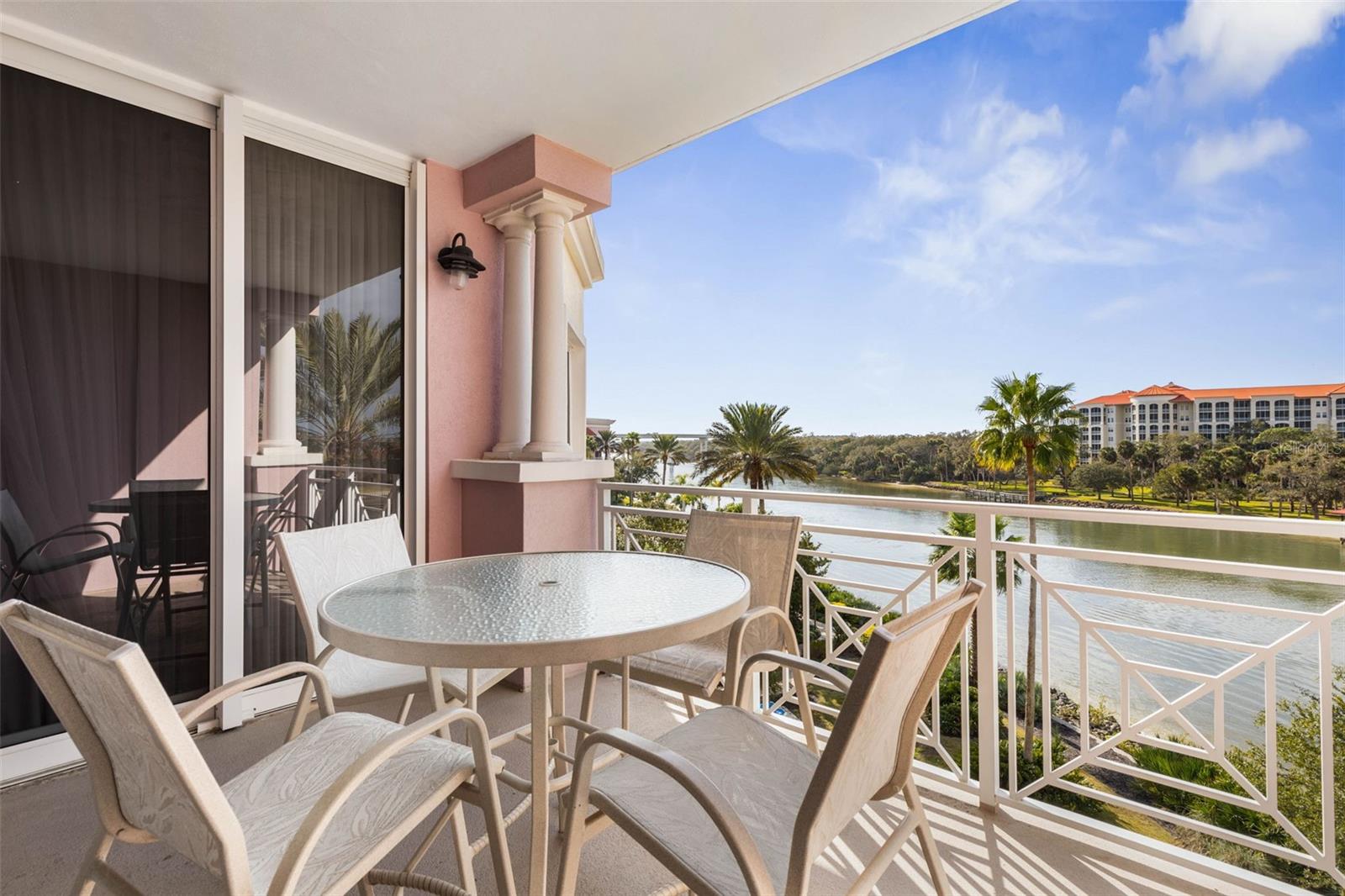 Image 10 of 66 For 102 Yacht Harbor Drive 478