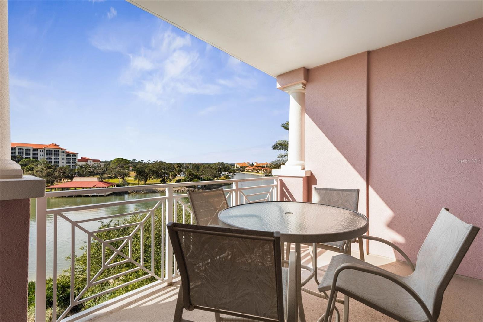 Image 11 of 66 For 102 Yacht Harbor Drive 478