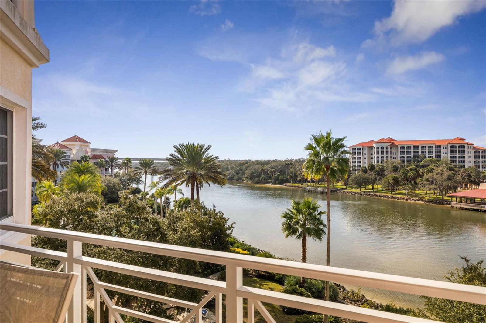 Image 13 of 66 For 102 Yacht Harbor Drive 478