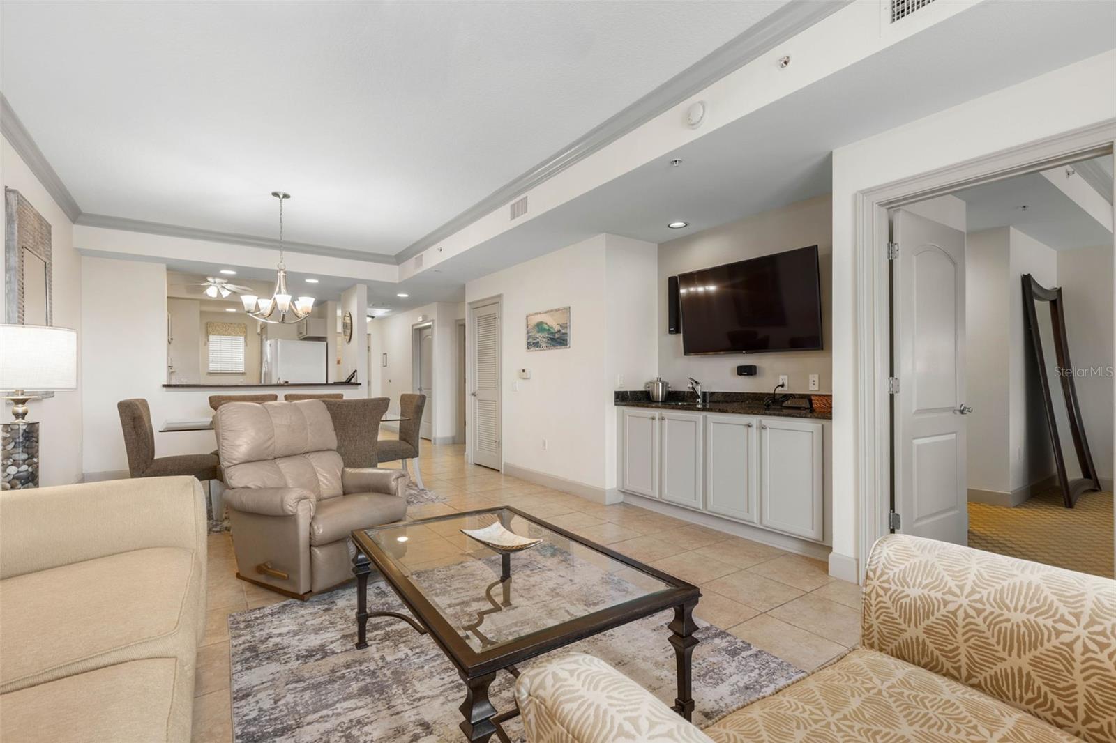 Image 15 of 66 For 102 Yacht Harbor Drive 478