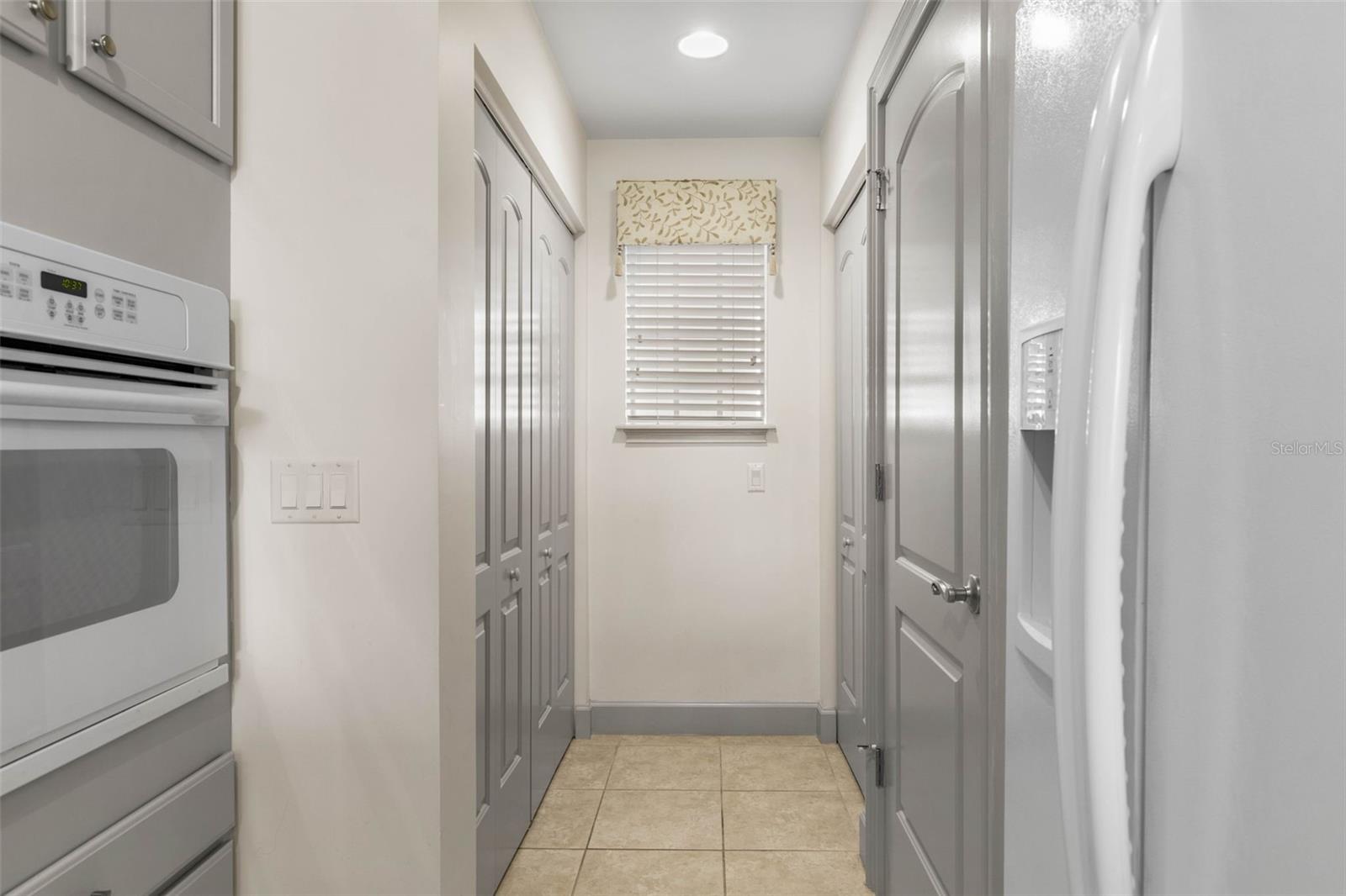 Image 21 of 66 For 102 Yacht Harbor Drive 478