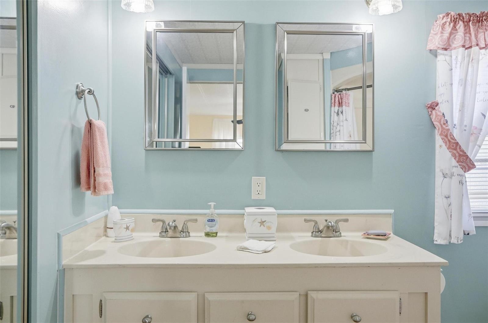 Image 28 of 65 For 1605 Bass Avenue