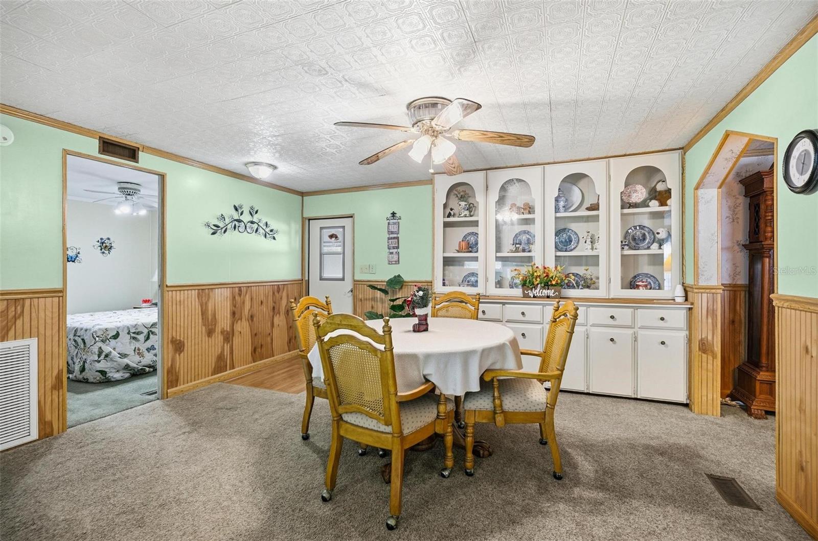 Image 3 of 65 For 1605 Bass Avenue