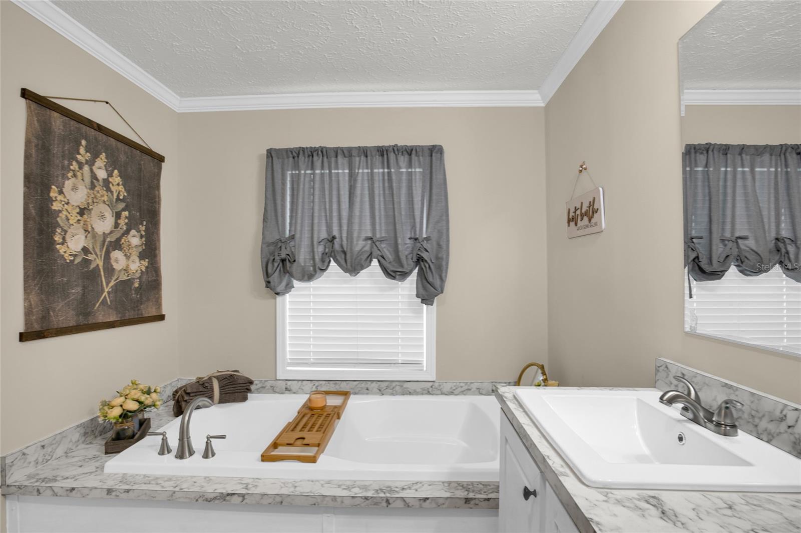 Image 13 of 43 For 4115 Cedar Ford Boulevard