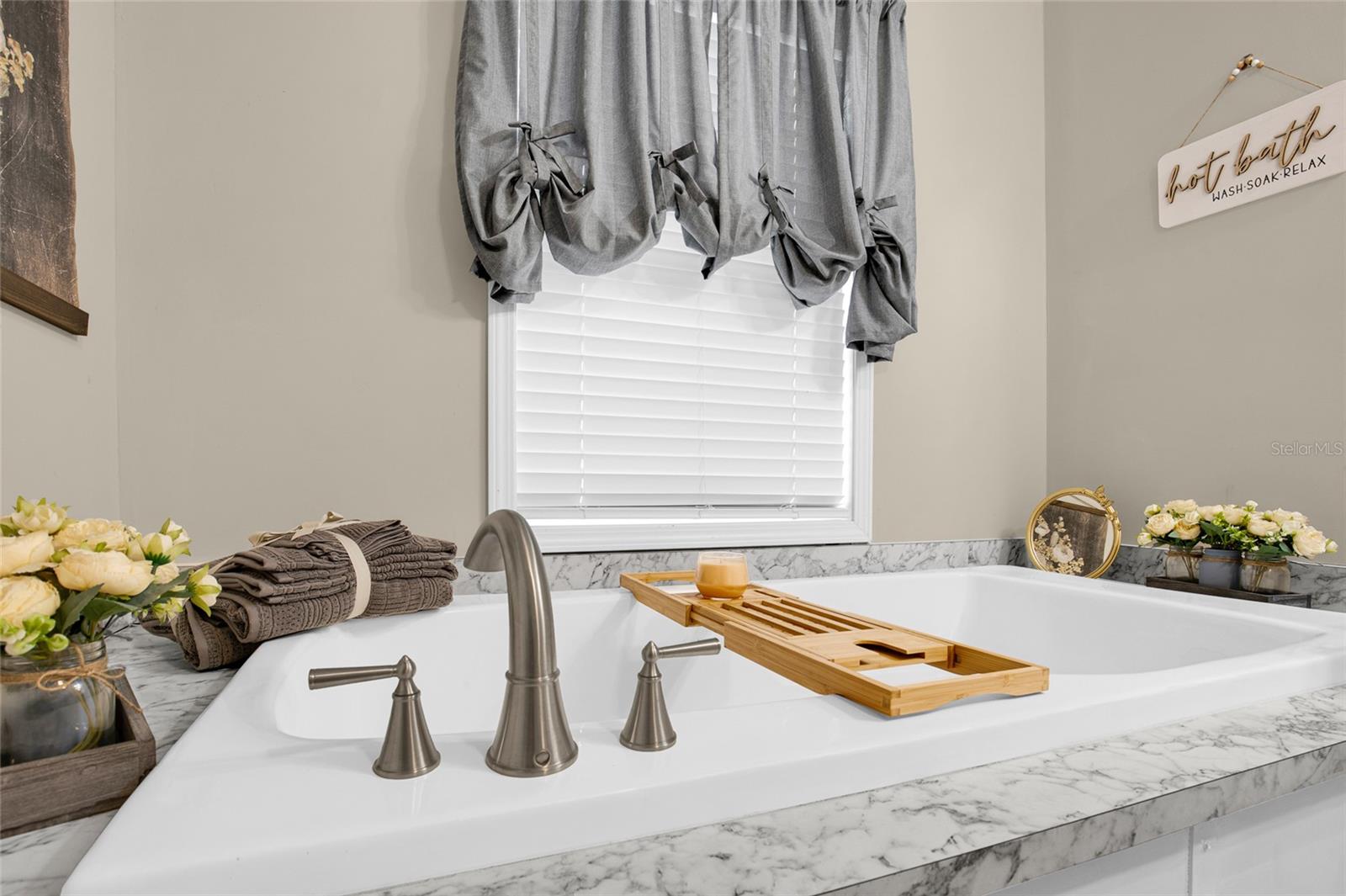 Image 14 of 43 For 4115 Cedar Ford Boulevard