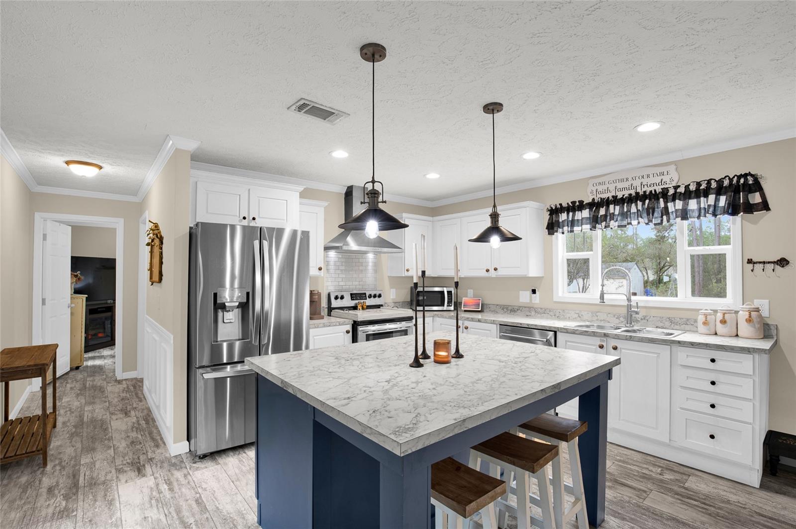 Image 6 of 43 For 4115 Cedar Ford Boulevard