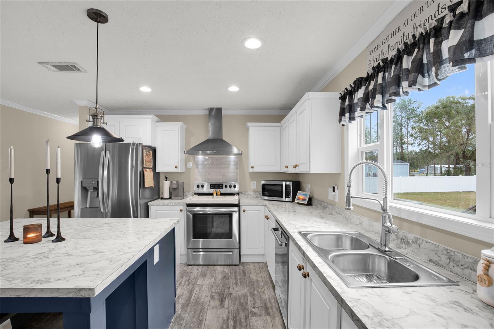 Image 7 of 43 For 4115 Cedar Ford Boulevard